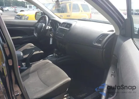 2015 Mitsubishi Outlander Sport Es z USA, uszkodzony, nr VIN 4A4AR3AU5FE037806